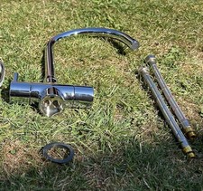 Howdens Rienza Swan Neck Monobloc Tap