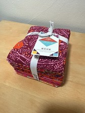 Kaffe Fassett Collective 20pc Fat Quarter Bundle Lipst FB1FQGP.LIPST