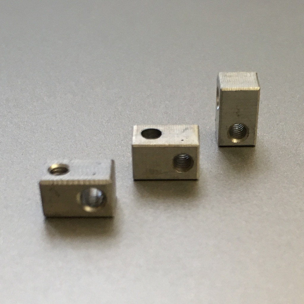 100 piezas RC miniatura M2 conectores cuerpo de carbono bloques de conexión para drones personalizados