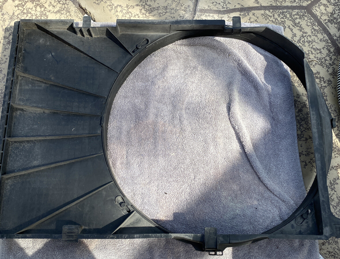 Mercedes 1295000655 Engine Fan Cowl 060 SL300R129 SL Other Car Parts