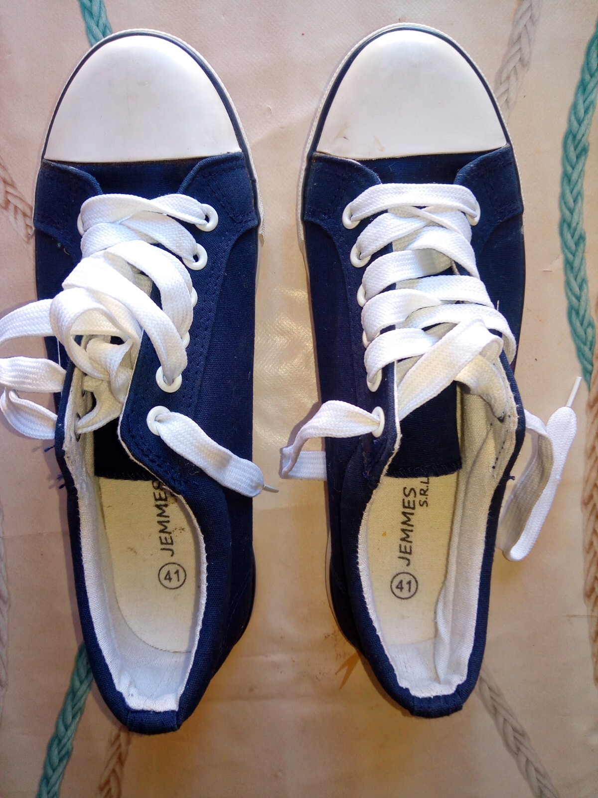 Foto 18 di 24