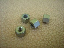 16x Sechskantmuttern M6 - Rack Sechskant Mutter - für Rackschienen -gebraucht-