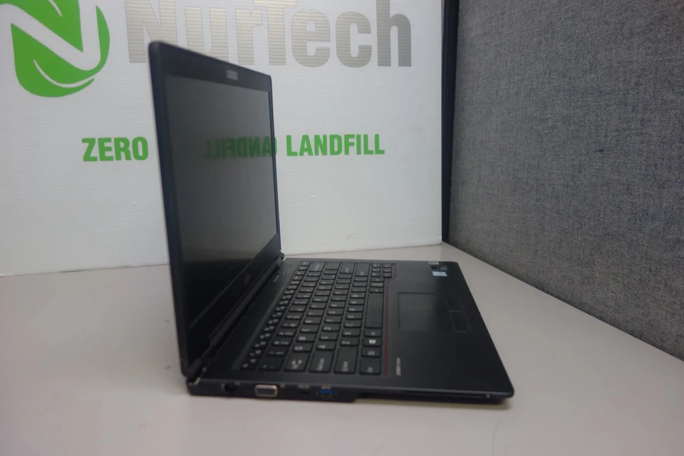 Portátil Fujitsu LifeBook U747 14" i5-6300U 2,4 GHz 16 GB [sin HDD/OS/AC] Foto 2 de 4