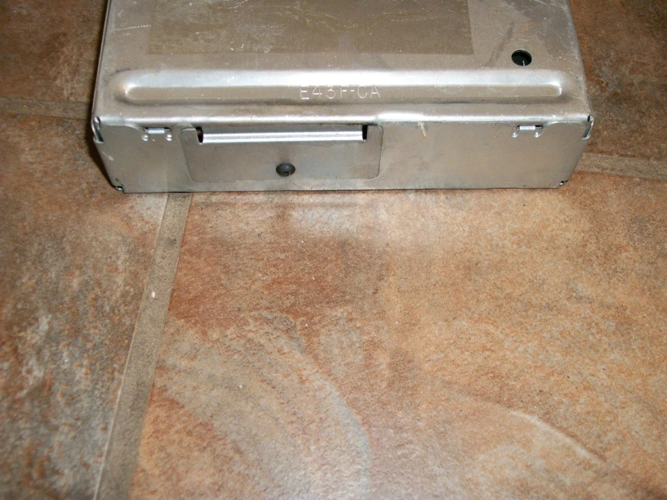 Computadora E53F-12A650-L1B ecm ecu 1985 Lincoln Continental Foto 4 de 4