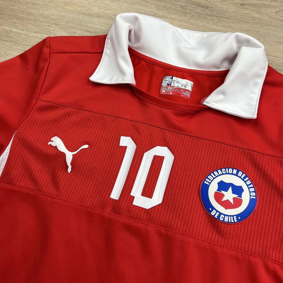 Chile Soccer Jersey  Puma 2012 National Team Football Shirt Medium #10 Aranguiz - Image 2 of 4