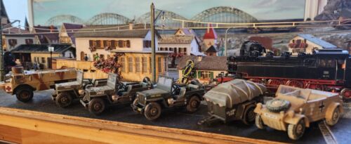 6 Corgi 1/64th Military Vehicles Army, 3 Jeeps, 1 Trailer, 1 Armoured, 1 German
