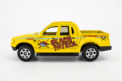 2012 Matchbox ''Beach Rescue'' Ford Explorer Sport-Trac YELLOW | PATROL | MINT