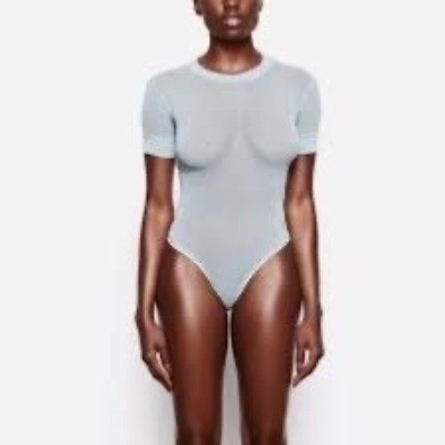 SKIMS Sommer Netz T-Shirt Body Sky Damen Small - Bild 1 von 16