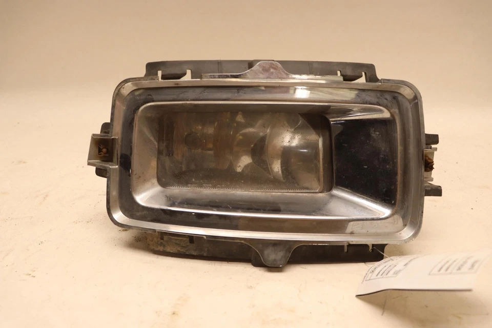 Faro antiniebla delantero izquierdo Chevy Silverado 1500 2007-2015 OEM Foto 3 de 4