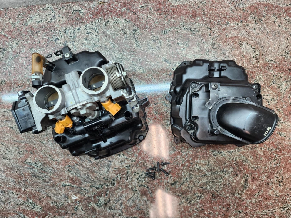 Inyectores de cuerpo de acelerador de caja de aire 16-18 Honda CBR500R CB500F X R OEM 17225-MGZ-D00 Foto 4 de 4