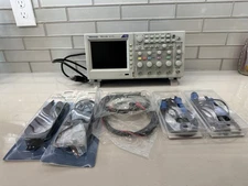TBS 1104 Tektronix Digital Oscilloscope Four Channel, 100MHZ-1GS/S