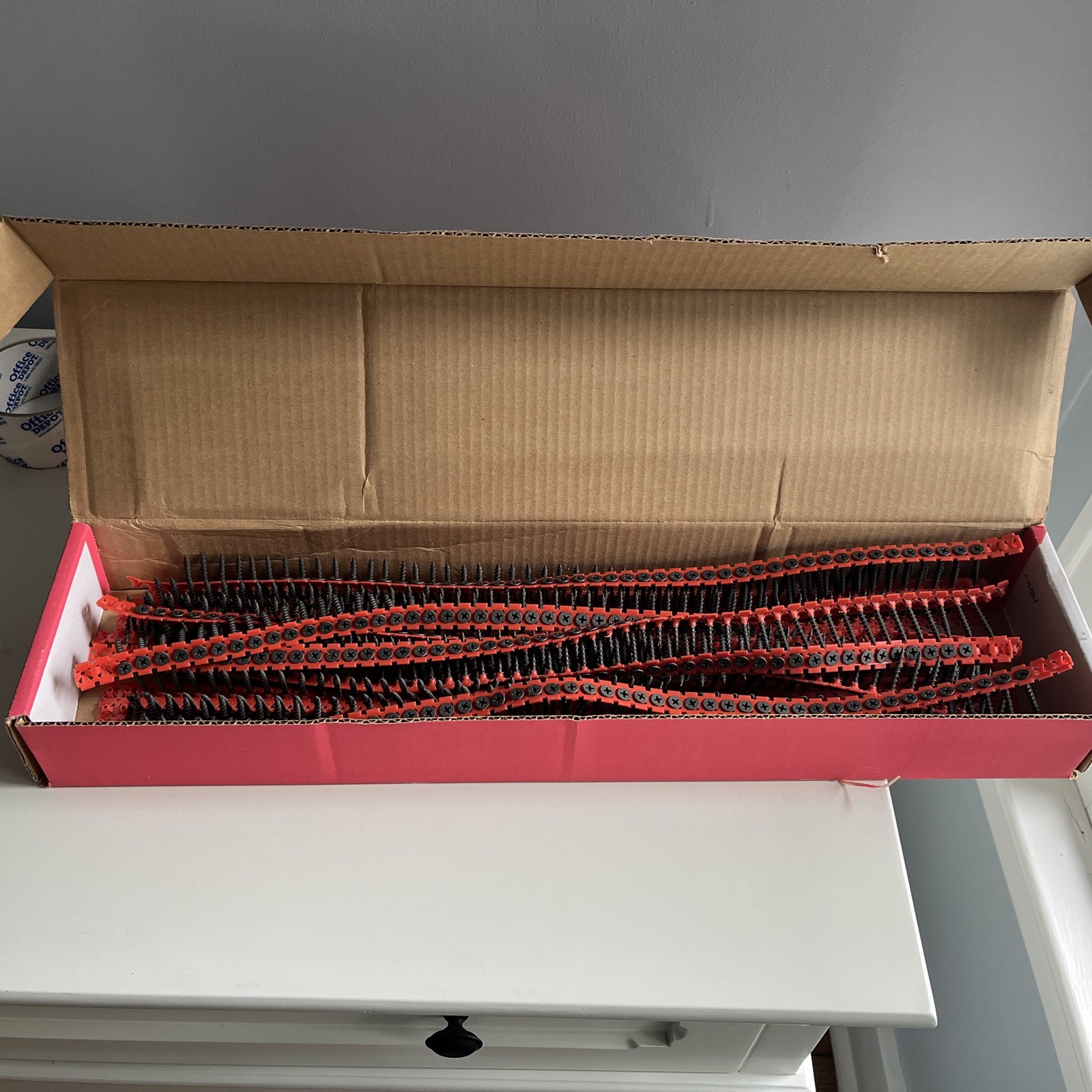 Hilti 6x1 1/4 PBH S CRS Collated Drywall Screws Partial Open Box 800 Count