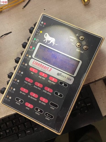 Display LCD invecchiamento Fluke Bio-Tek Lionheart 3 simulatore paziente multiparametrico - Foto 1 di 14