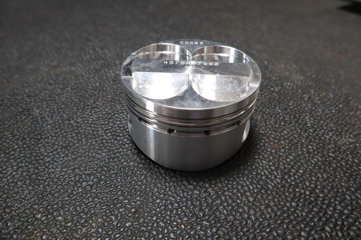 NOS WISECO PISTON KIT KAWASAKI ZX1100 C1 D1 90-2000 GPZ1195 .051MM