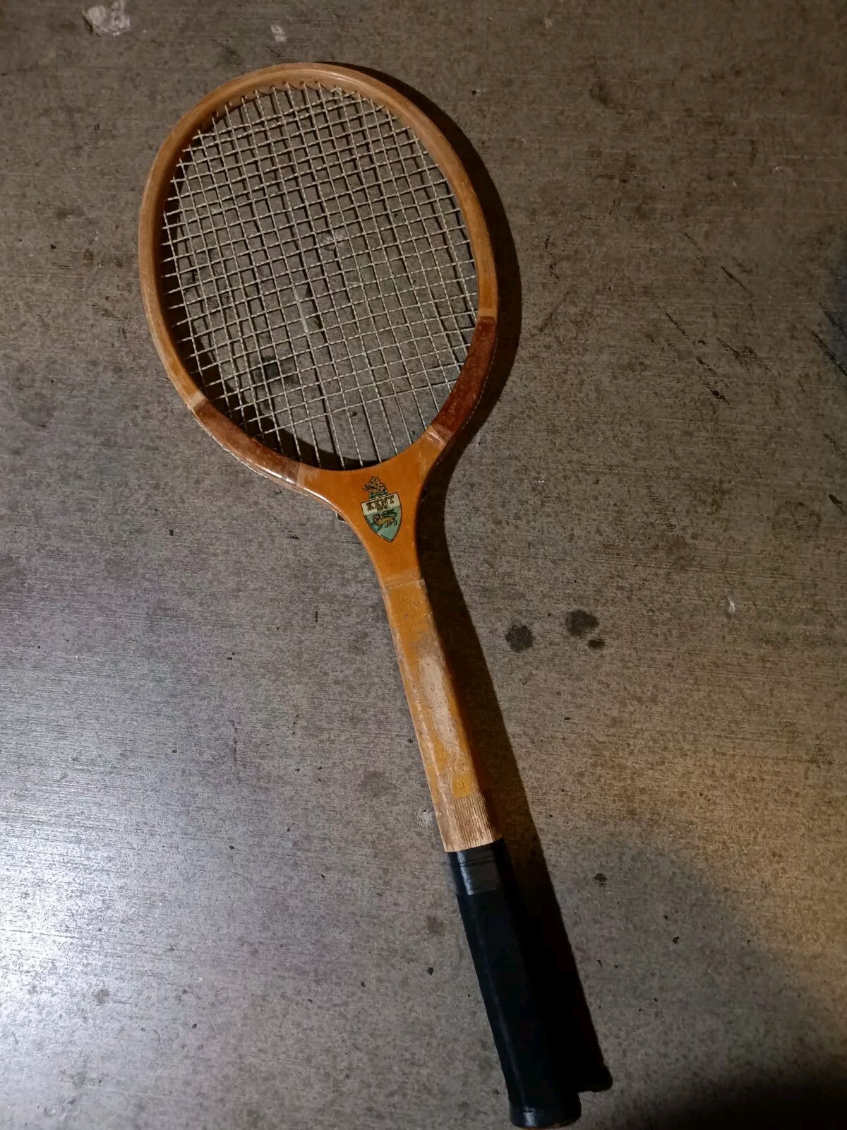 Kent Tru-Flite Tennis Racquet, A Very Old Racquet, Strings A