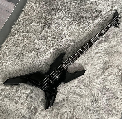 Modern 4-strings Electric Bass Guitar Black 24frets Black Hardware S-S-S Pickups