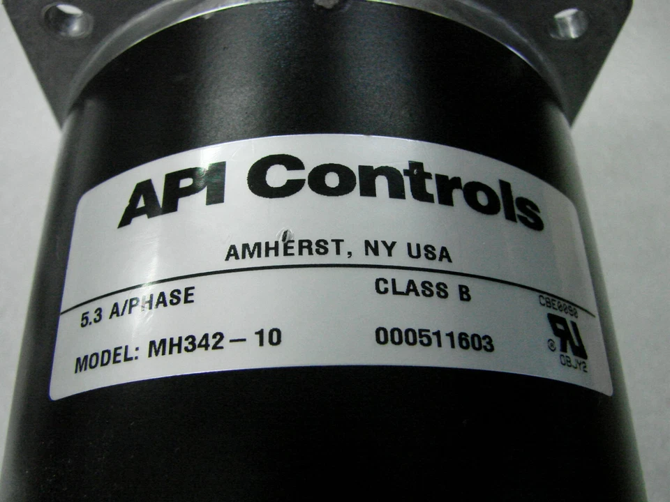 API Controls MH342-10 Motor, 650oz-in, 3/8" Shaft, NEMA 34  w. Cable & Coupling - Image 2 of 4