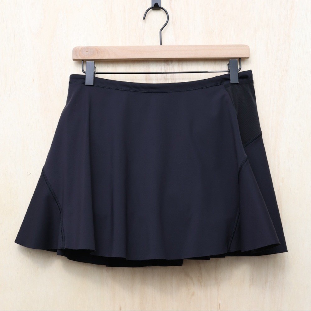 Athleta Match Point Skort Black Small View 2