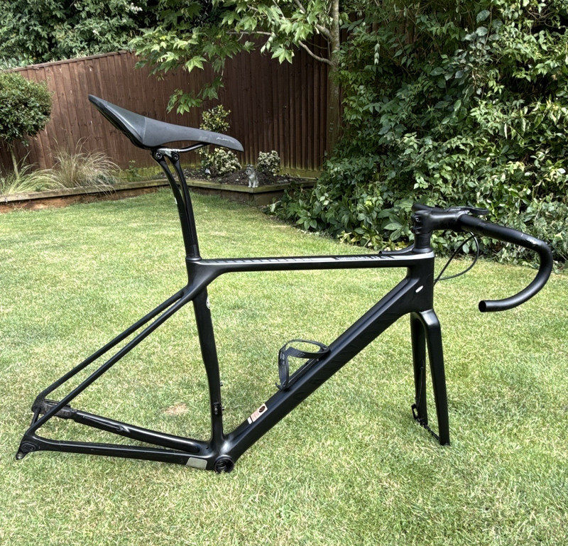 Canyon Carbon Road Bike Frame 54cm 700C Black with Fork & Seatpost