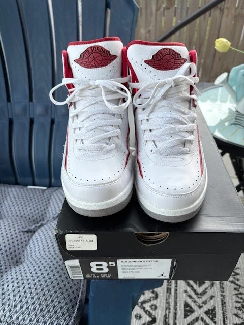 Talla 8.5 - Air Jordan 2 Retro Chicago Home Foto 3 de 4