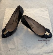 Salvatore Ferragamo Low heel Vara Court Shoes Patent Leather UK 7 Unworn