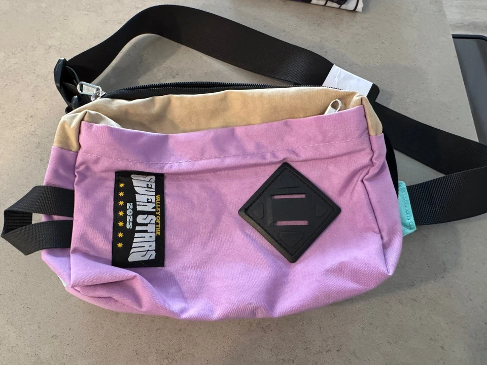 Griz crossbody bag Fanny pack and bandana Seven Stars VIP *BRAND NEW* - Image 2 of 4