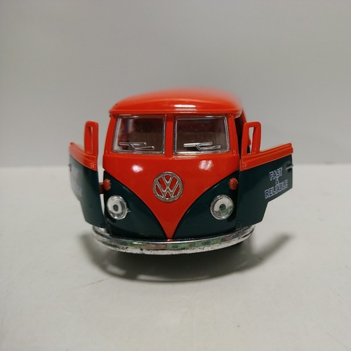 1963 Volkswagen Bus Double Cab Pickup (Delivery)5396D 1:34 Scale - Picture 8 of 9