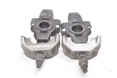 TRIUMPH TRIDENT  660 Halter Träger Montagehalterung Befestigung Griff SET