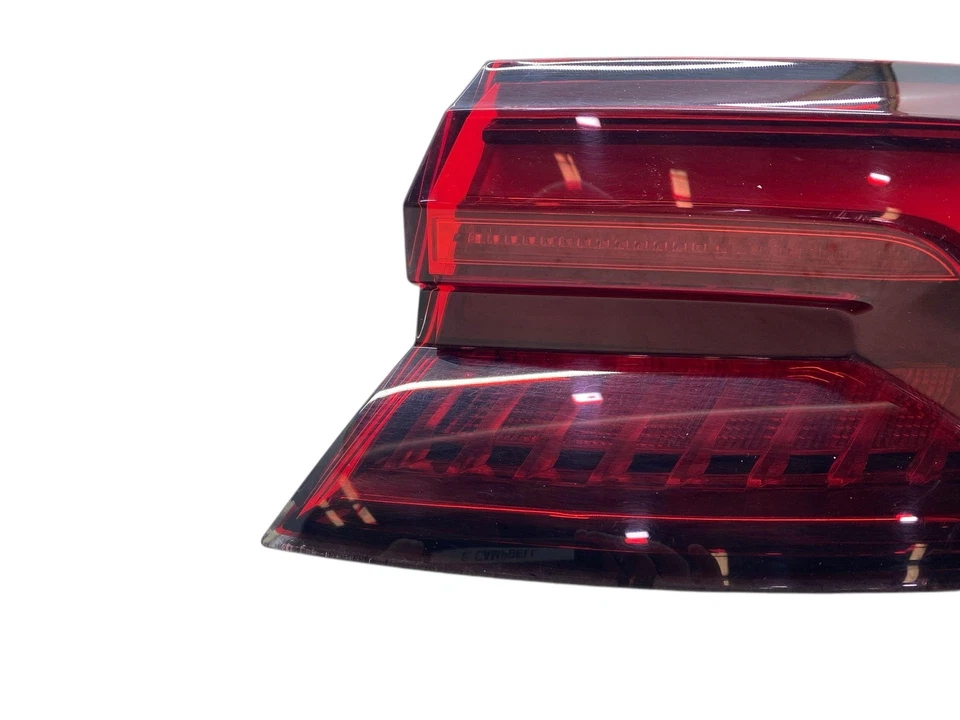 2018-2019 AUDI RS5 F53 OEM REAR RIGHT (QUARTER MOUNTED) TAIL LIGHT LAMP ASSEMBLY - Image 4 of 4