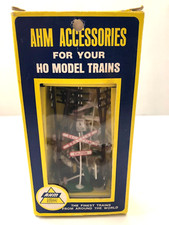 HO SCALE AHM HO SCALE RAILROAD, TRAFFIC SIGNS AND TELEPHONE POLES 41 PIECES