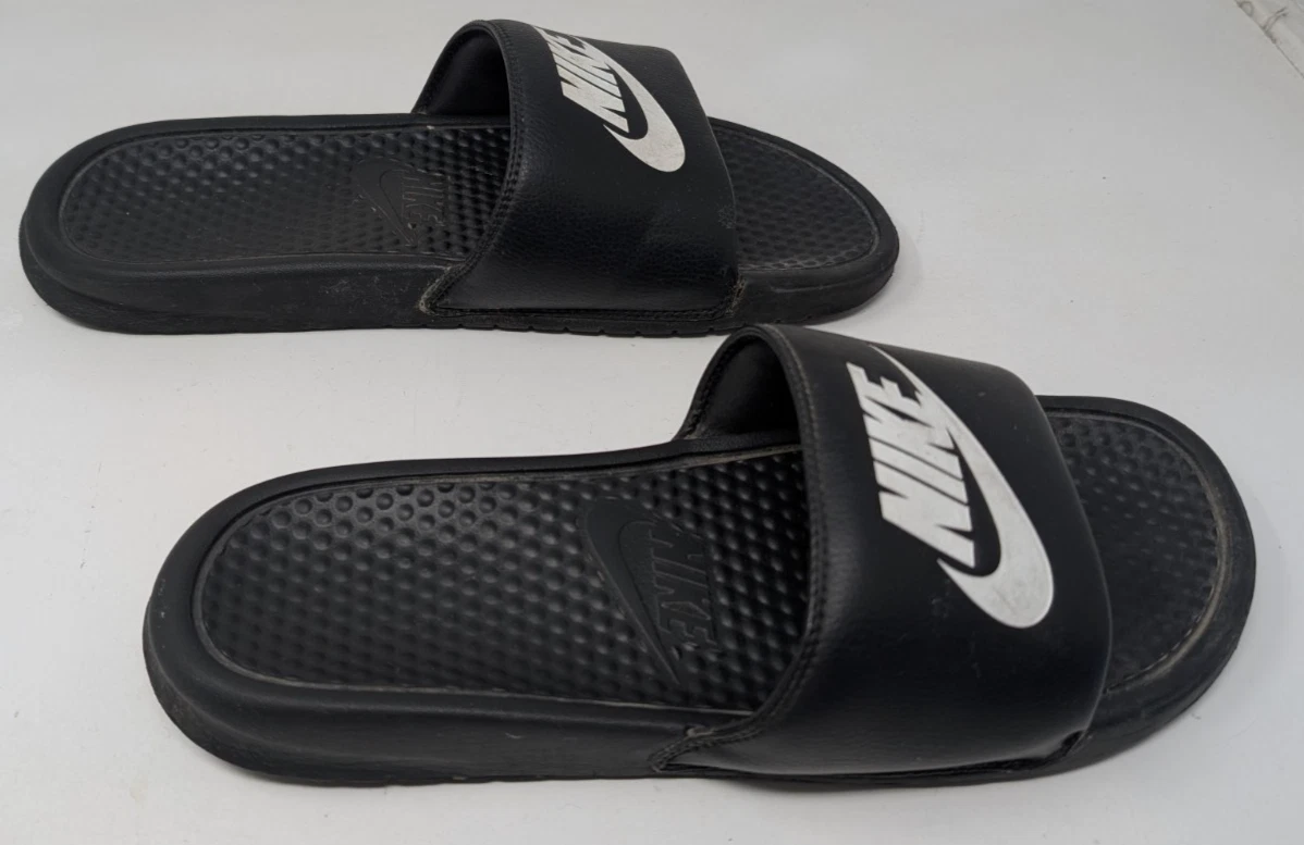NIKE BENASSI Sandali Slide Uomo Taglia 11 Nero Bianco Swoosh 343880 011