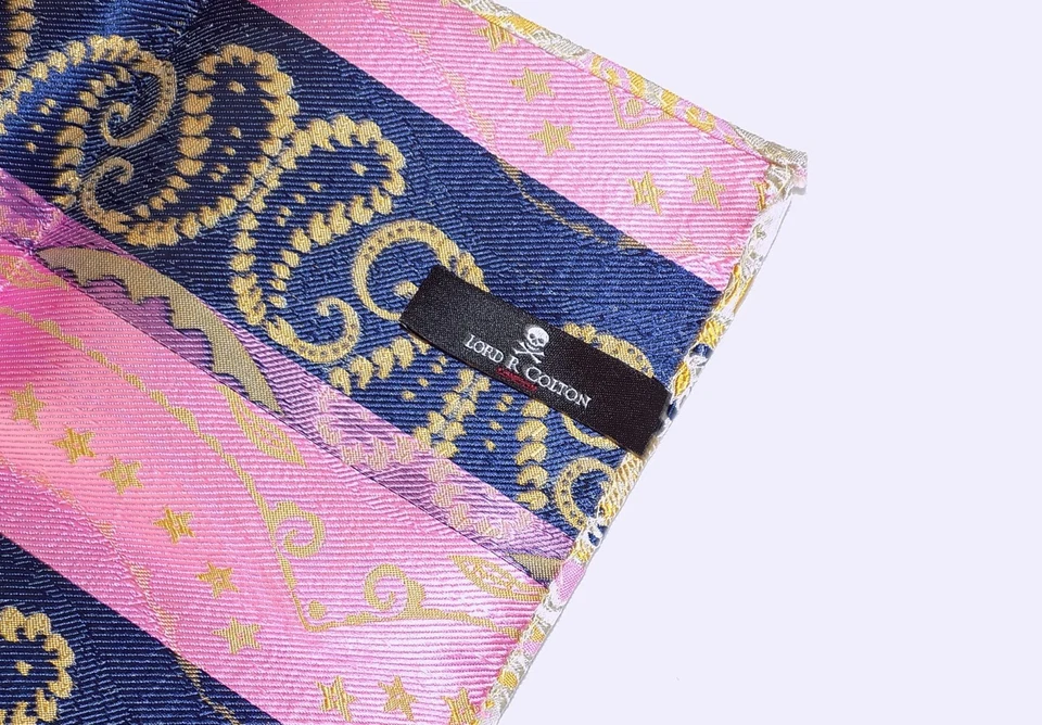 Cuadrado de Bolsillo Lord R Colton Masterworks - Galápagos Sol Amarillo Seda - $75 Nuevo Foto 2 de 2