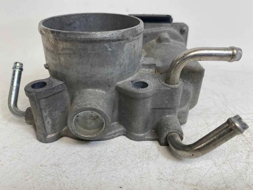 Conjunto de válvula de cuerpo de acelerador 22030-28071 para 2008-2015 SCION XB 2,4 L Foto 4 de 4