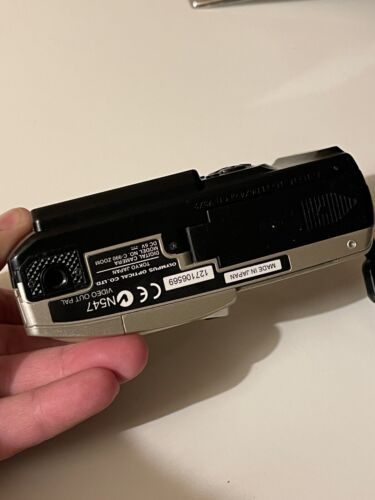 Olympus Camedia C-990 zoom 2.1 MP Digital Camera Tested ! - Picture 8 of 11
