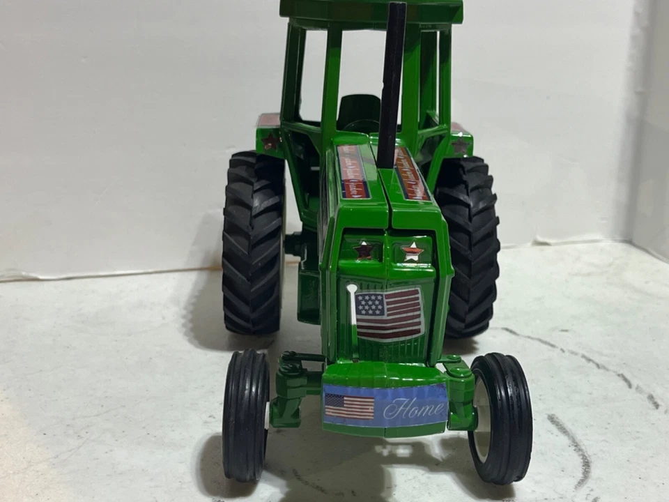 Oliver All American Farmer на заказ с кабиной и передними весами масштаб 1:16 от Ertl - Изображение 4 из 4