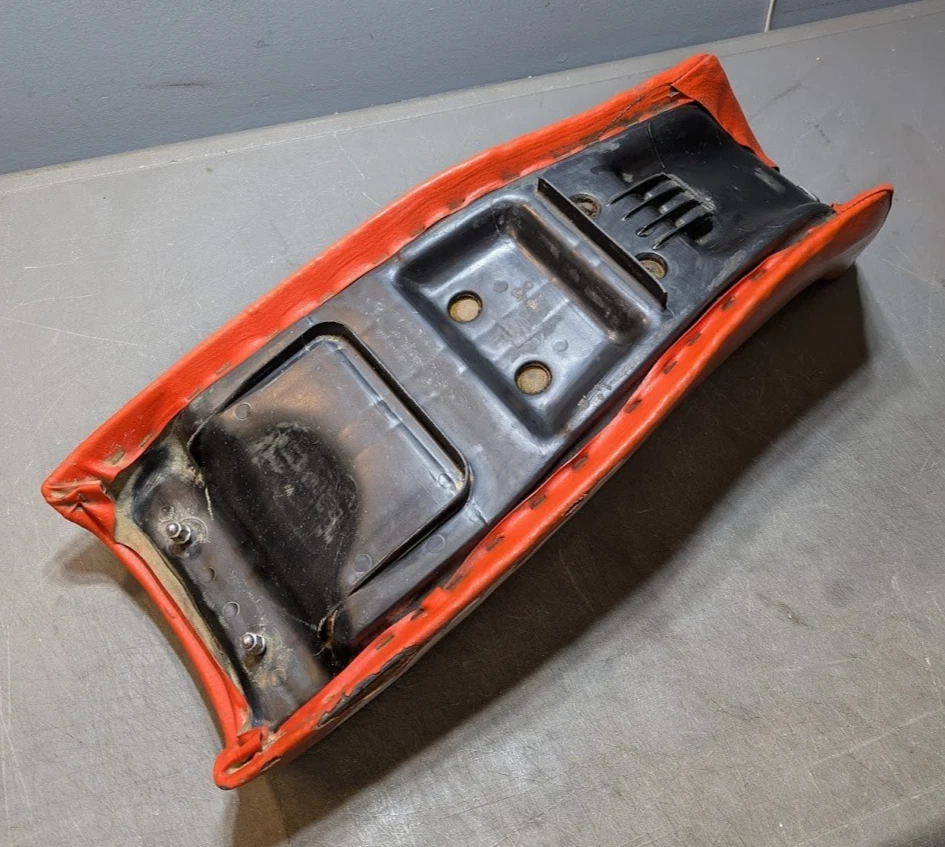 Asiento Honda XR200R 1984-2002 Foto 4 de 4