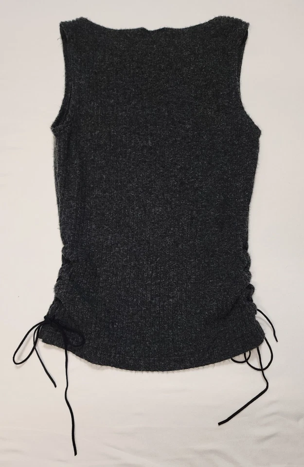 Blusa de malha Charlotte Russe vintage feminina cinza chacoal sem mangas - Imagem 3 de 4