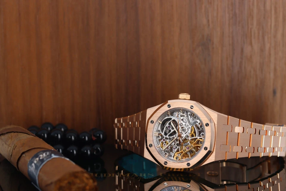 Rueda de equilibrio doble calada AP Royal Oak oro rosa de 18 quilates 15467OR.OO.1256OR.01 Foto 3 de 4