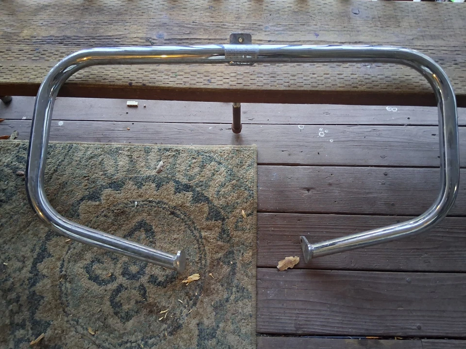 Harley Davidson Silver Engine Guard Crash Bar 08-up Touring - Image 3 of 4