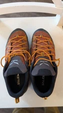 Salewa Mens 8.5 Hiking Shoes Mountain Trainer Lite Orange 