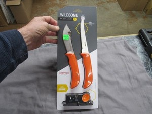 NEW Outdoor Edge Wild Bone Gut-Hook Skinner & Boning Knife w/ Nylon Sheath WB-4C