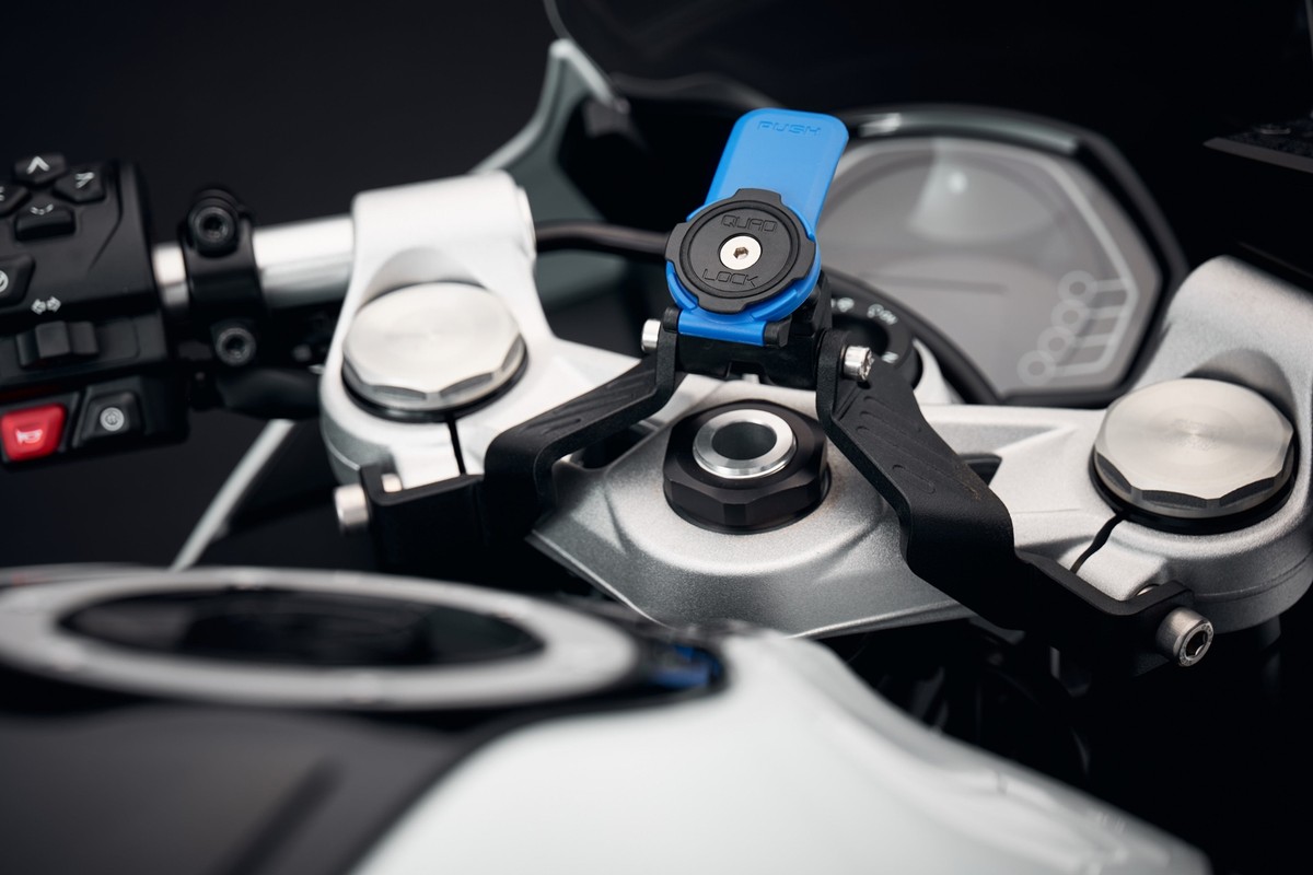 Evotech Quad Lock Compatible Mount Triumph Daytona 660 (2024+)