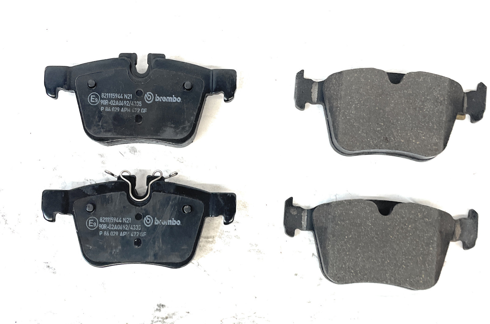 Brembo Rear Low-Met Disc Brake Pad Set, For E-Pace Discovery Sport ...