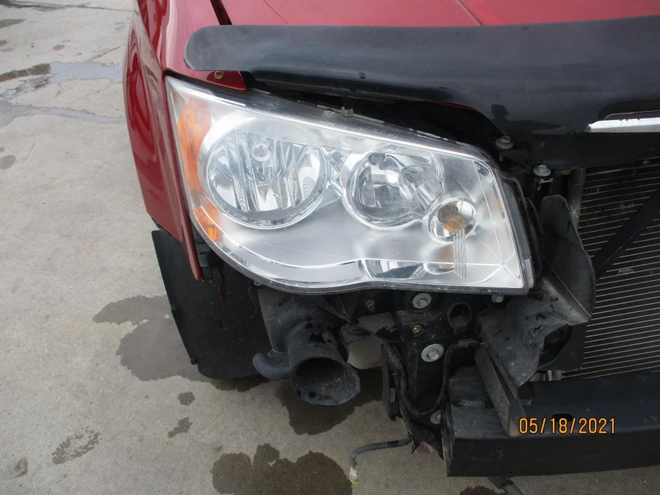 Used Driving Light fits: 2010 Chrysler Town & country Fog-Driving Grade A - Image 4 of 4