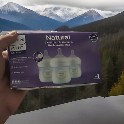 Philips AVENT Natural Baby Bottle with Natural Response Nipple Clear 4oz. 3 Pack