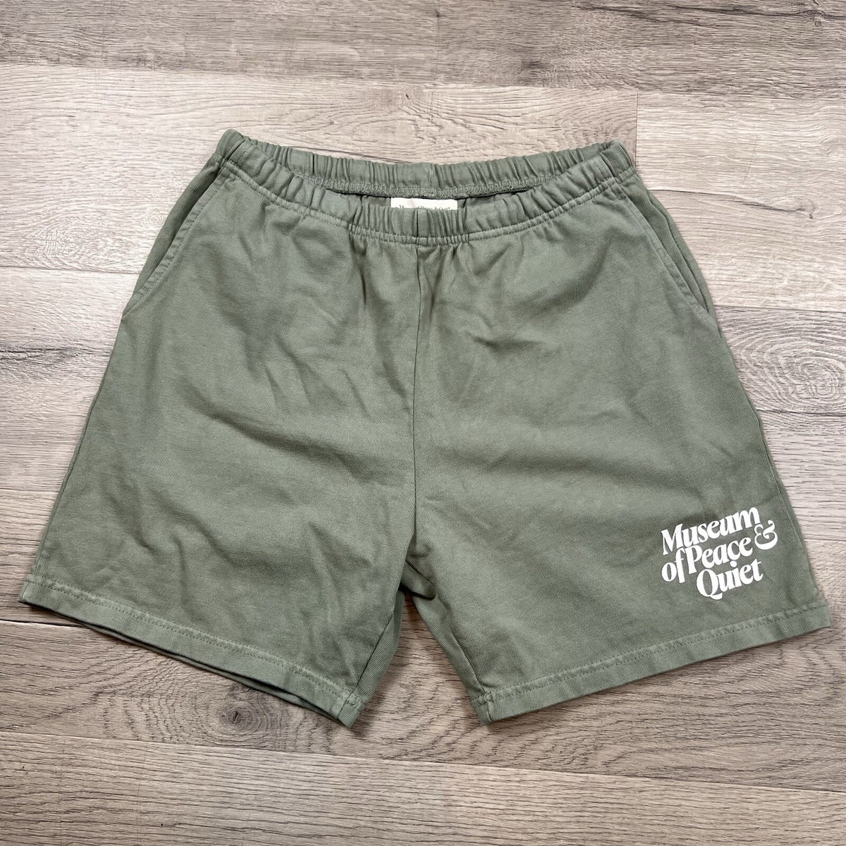 Museum of Peace & Quiet Shorts Mens Small S 6" Green Cotton Logo USA EUC $95