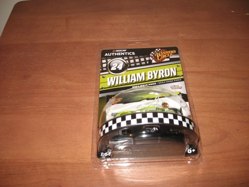 William Byron #24 2024 COTA Win 1:64 Lionel Winners Circle RW03 - Picture 3 of 4