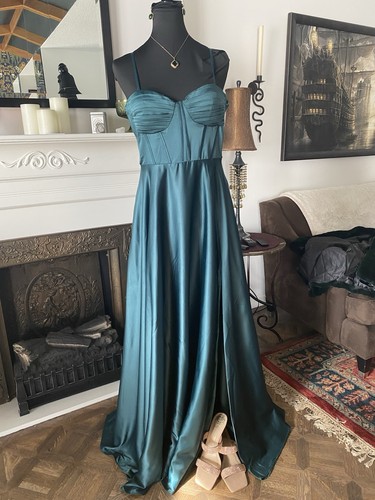 B Darlin Juniors' Pleated-Bodice High-Slit Evening Gown Satin Hunter Green 15/16 - Picture 1 of 10