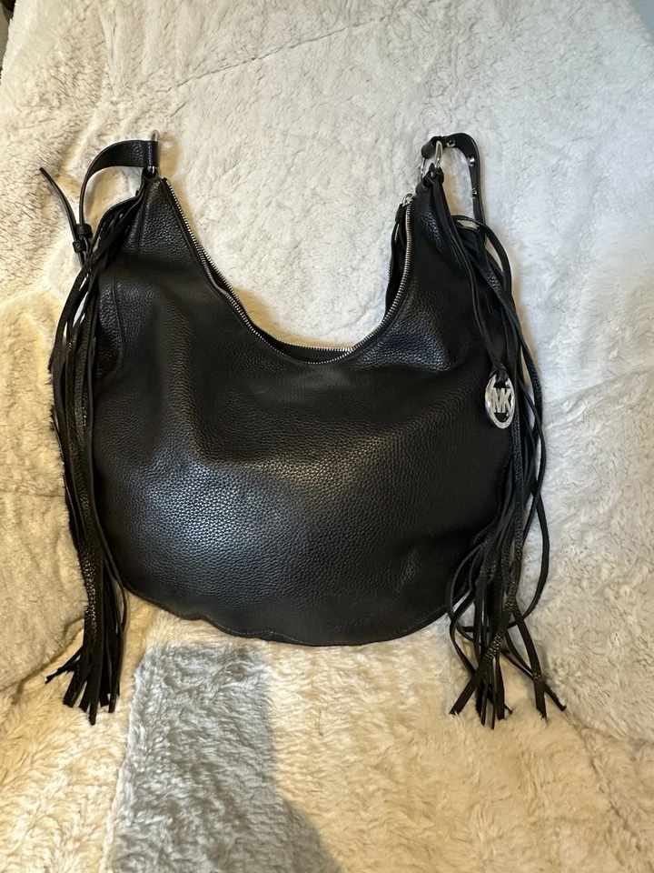 Bolso de hombro holgado grande Michael Kors Rhea negro impecable Foto 2 de 4