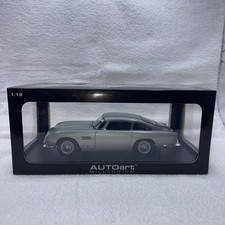 1/18 AutoArt Millennium Aston Martin DB5 Silver 70211 RARE